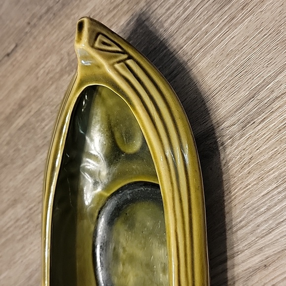 Vintage Brush Avocado Green Glaze Ceramic Planter - Picture 6 of 12